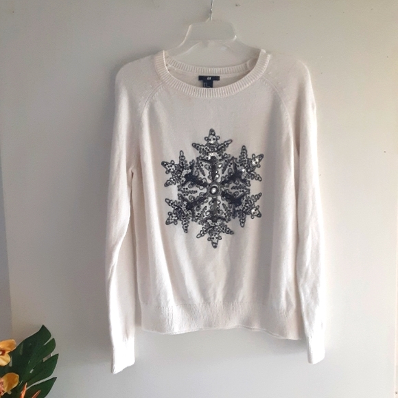 🏝🌺 H&M White Medium Holiday Christmas ❄️ Snowflake Pullover Sweater - Picture 4 of 11